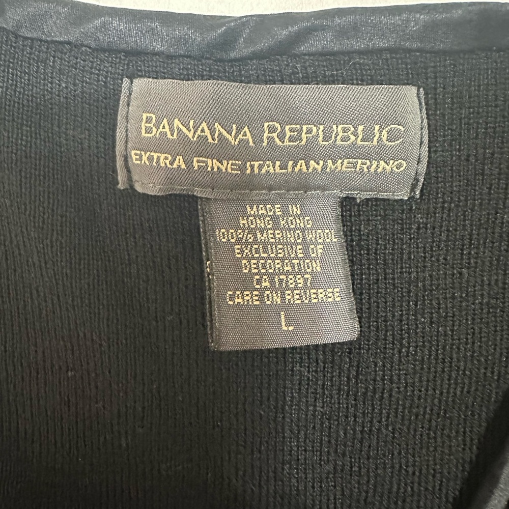 BANANA REPUBLIC BLACK BEADED ITALIAN MERINO WOOL VNECK TANK TOP ITALIAN WOOL L - Picture 6 of 7